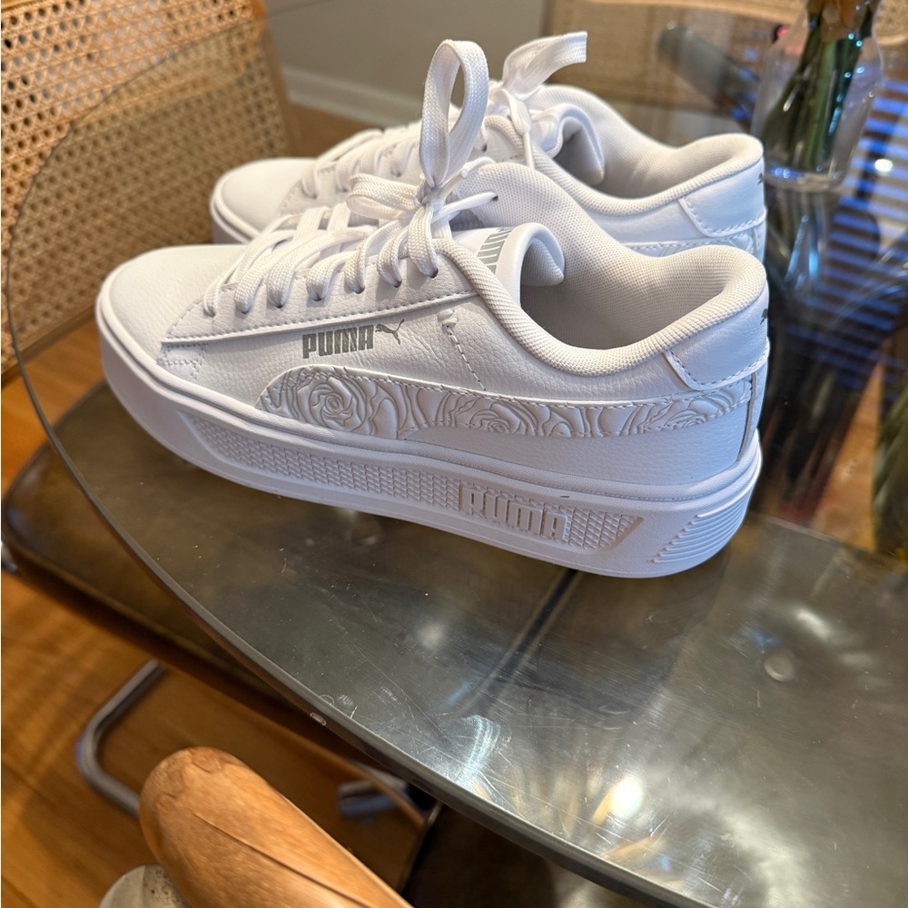 Puma Classic White Sneakers women’s 8
